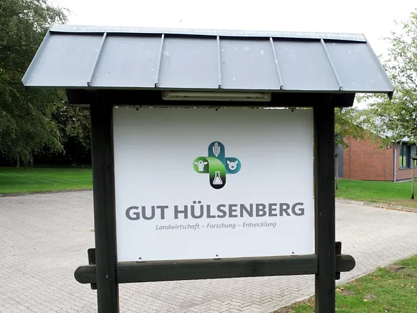 Entrance sign of the Hülsenberg estate